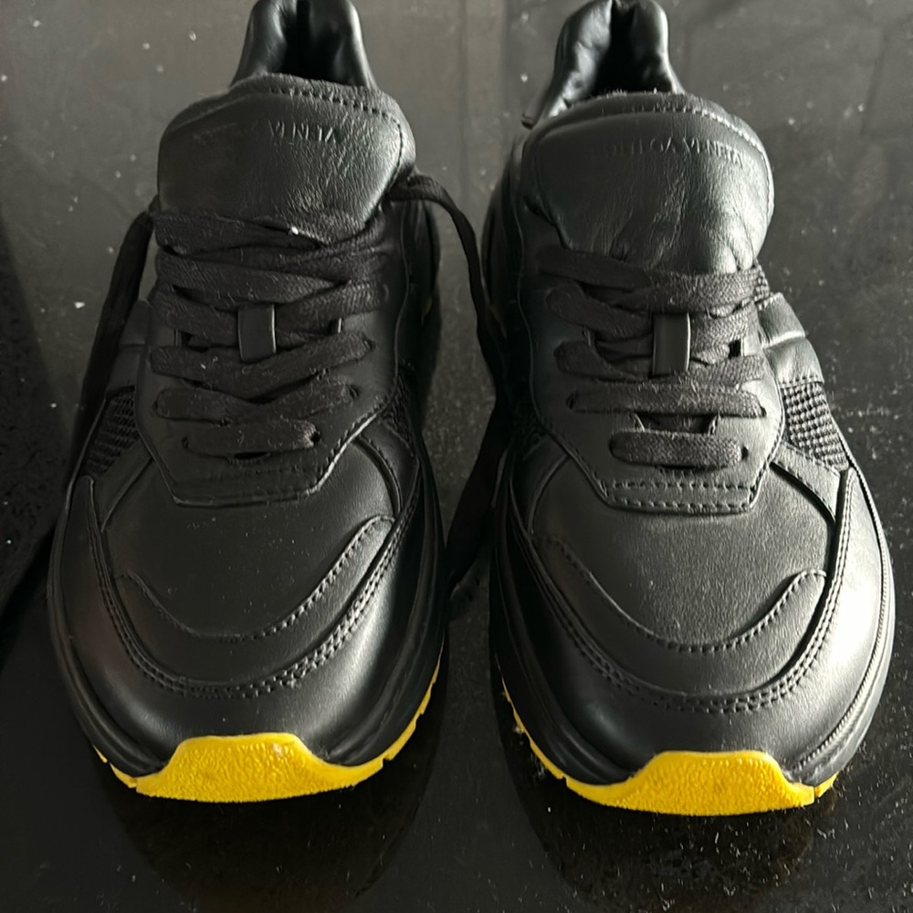 Black men’s bottega sneakers